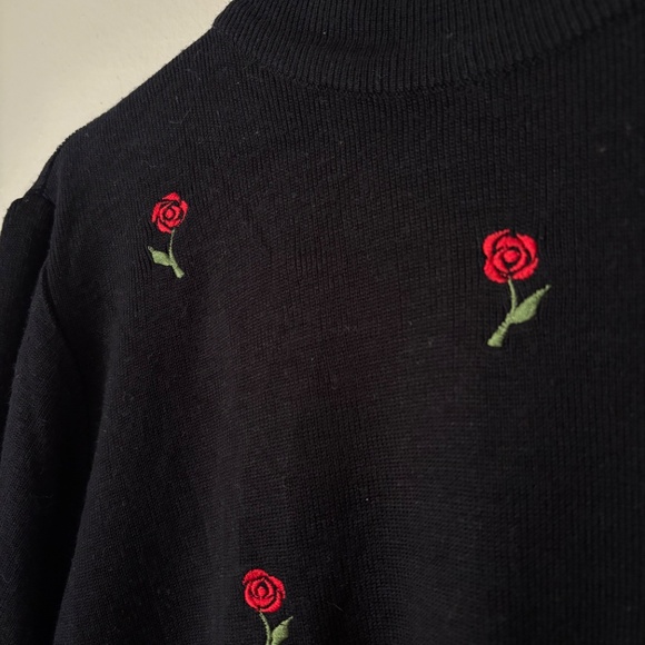 SOLD // Vintage Rose Embroidered Black Sweater - Picture 3 of 4